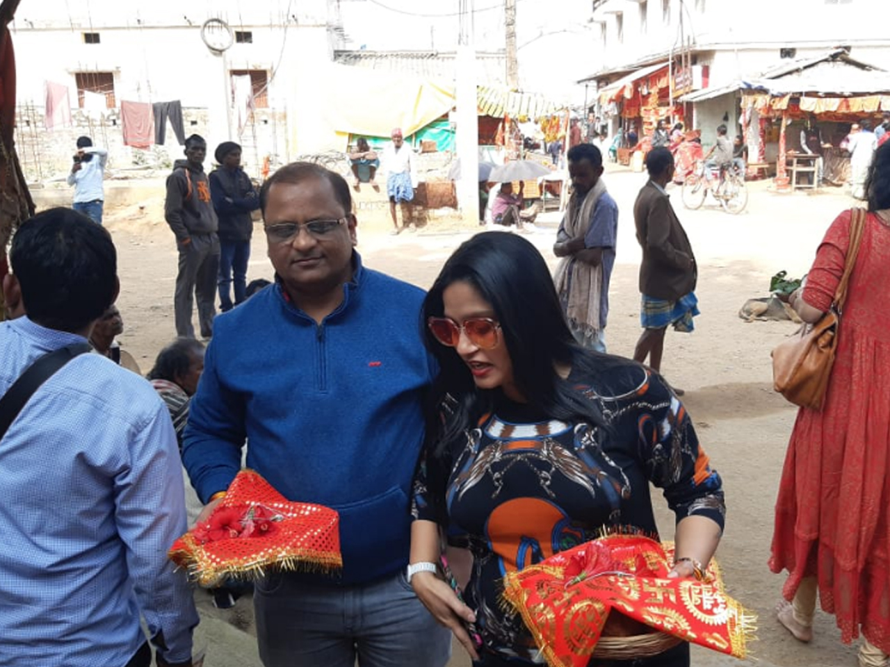 dewari-visit